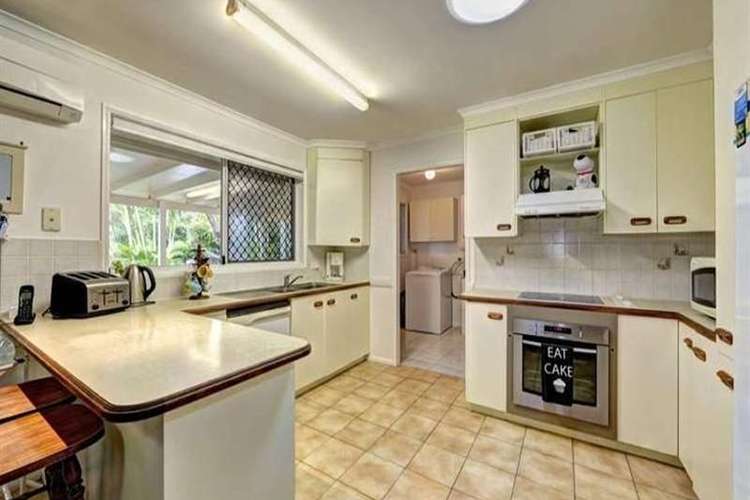 Fourth view of Homely house listing, 3 Carmen Court, Avoca QLD 4670