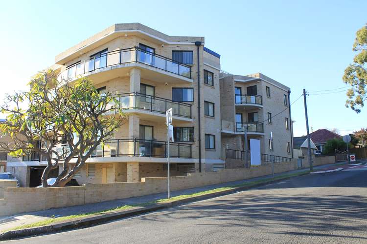 Main view of Homely unit listing, 4/1-3 Linsley Street, Gladesville NSW 2111