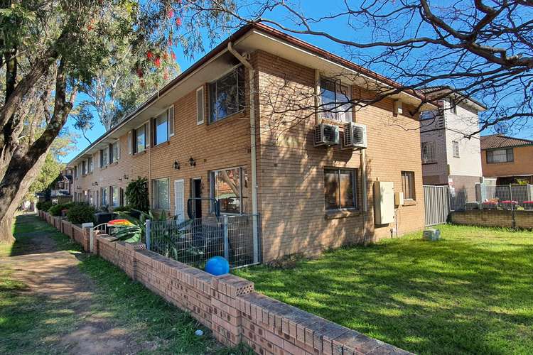 Main view of Homely townhouse listing, 4/100 Wattle Avenue, Carramar NSW 2163