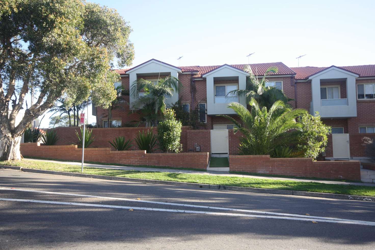 Main view of Homely townhouse listing, 1/121-123 Evaline Street, Campsie NSW 2194