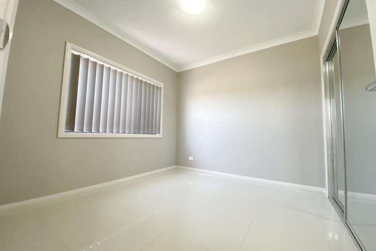 Fourth view of Homely unit listing, 34a Bloomsdale Circuit, Box Hill NSW 2765