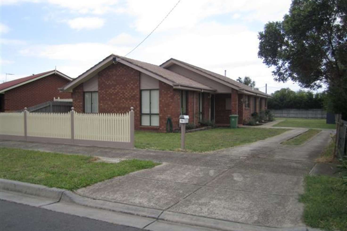 Main view of Homely house listing, 21 Manningtree Parade, Craigieburn VIC 3064
