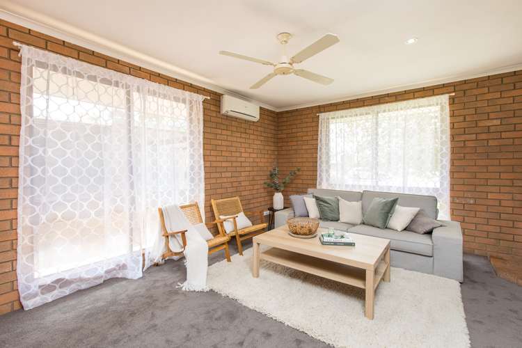 Second view of Homely house listing, 6 Finch Court, Mildura VIC 3500