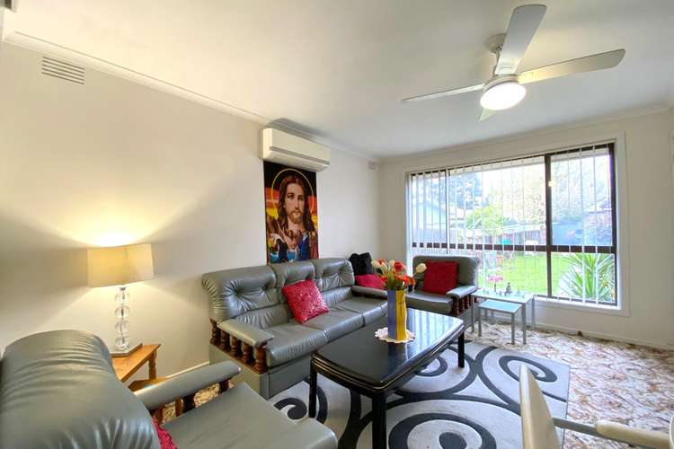 Fourth view of Homely unit listing, 4 Dalray Close, Mill Park VIC 3082