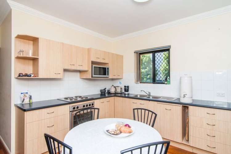 Main view of Homely unit listing, 2/76 Elizabeth Street, Paddington QLD 4064