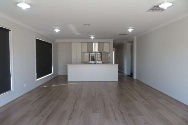 Fifth view of Homely house listing, 3 Maple Street, Echuca VIC 3564