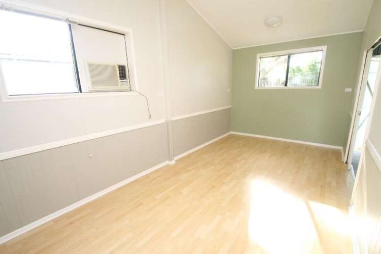 Fifth view of Homely house listing, 35 John Dory Drive, Toolooa QLD 4680