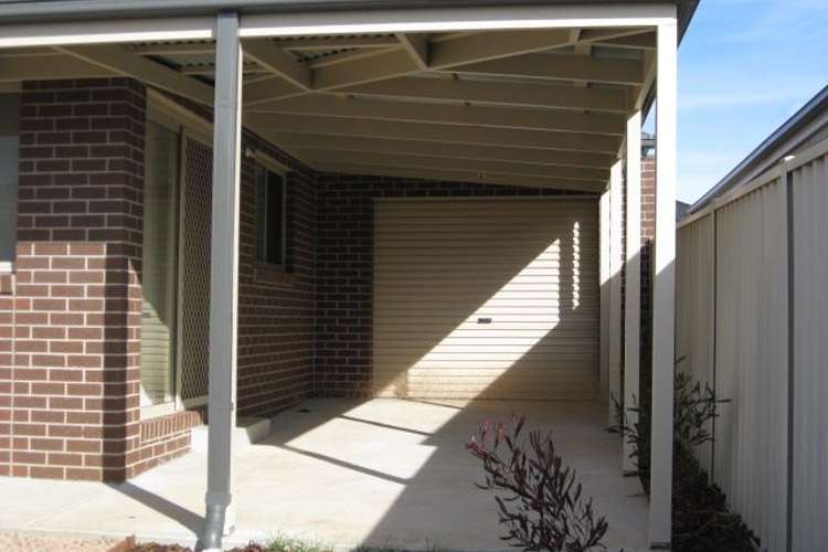 Fifth view of Homely house listing, 16 Etheridge Rise, Caroline Springs VIC 3023