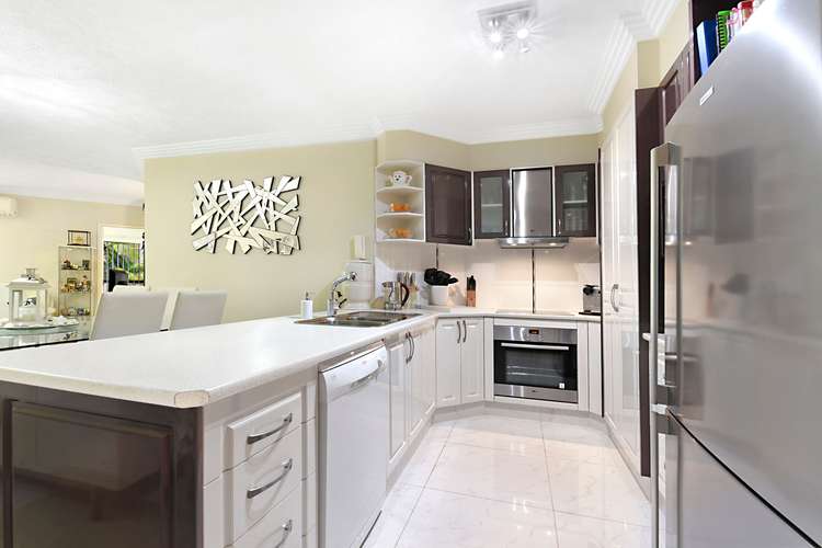 Third view of Homely apartment listing, 8/10-16 Tarcoola Crescent, Surfers Paradise QLD 4217