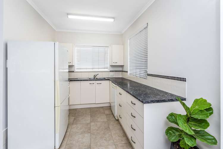 Sixth view of Homely unit listing, 2/4 Longland Street, Redcliffe QLD 4020