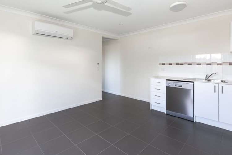 Third view of Homely semiDetached listing, 2/53 Parklands Drive, Boronia Heights QLD 4124