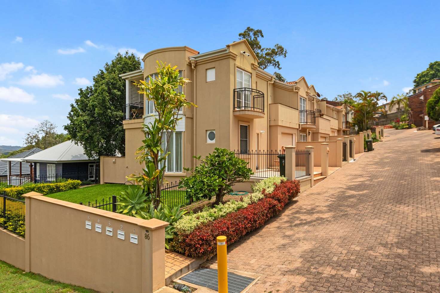 Main view of Homely unit listing, 2/86 Invermore Street, Mount Gravatt East QLD 4122