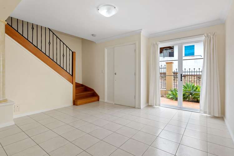 Fifth view of Homely unit listing, 2/86 Invermore Street, Mount Gravatt East QLD 4122