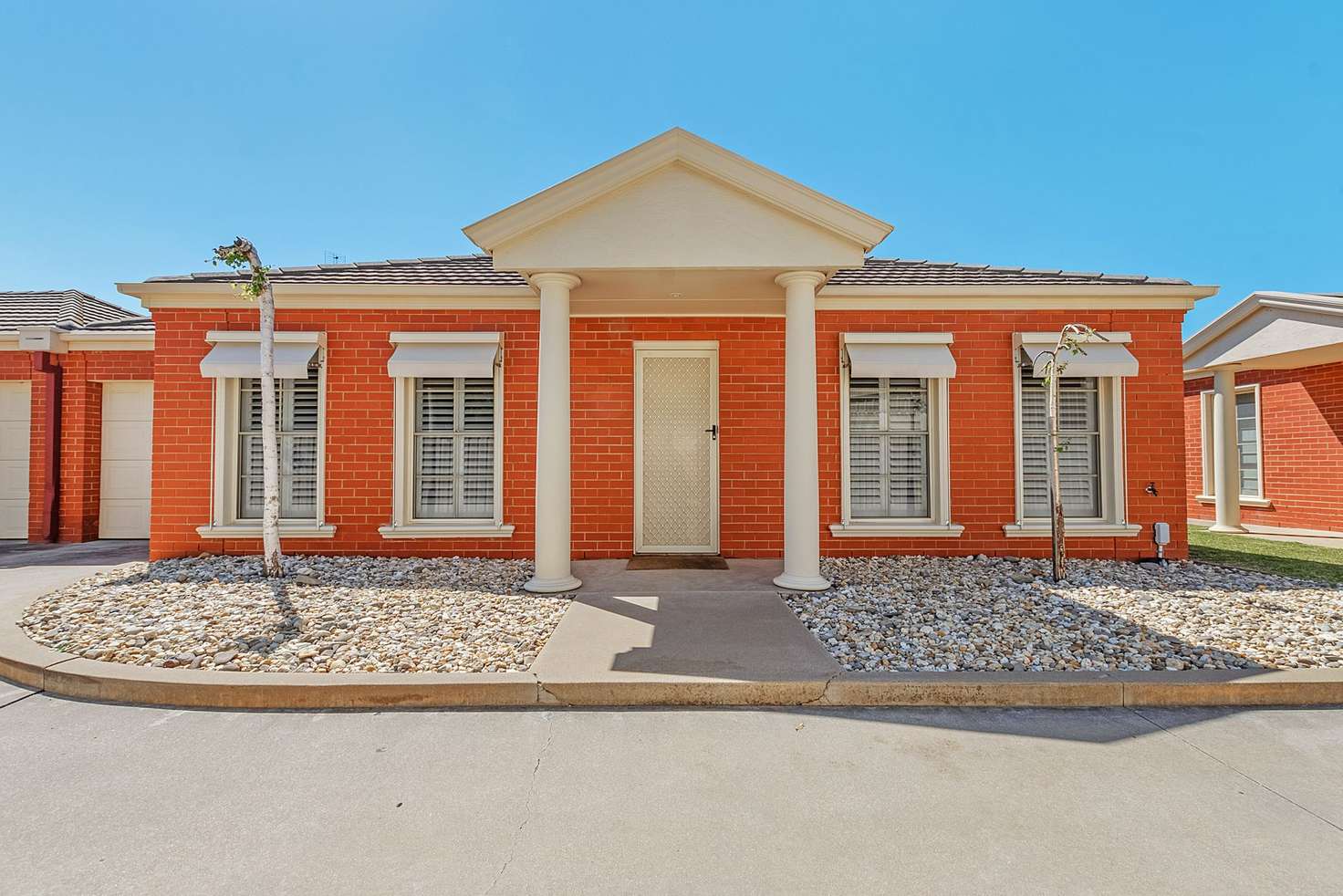 Main view of Homely townhouse listing, 3/33 Darling Street, Echuca VIC 3564
