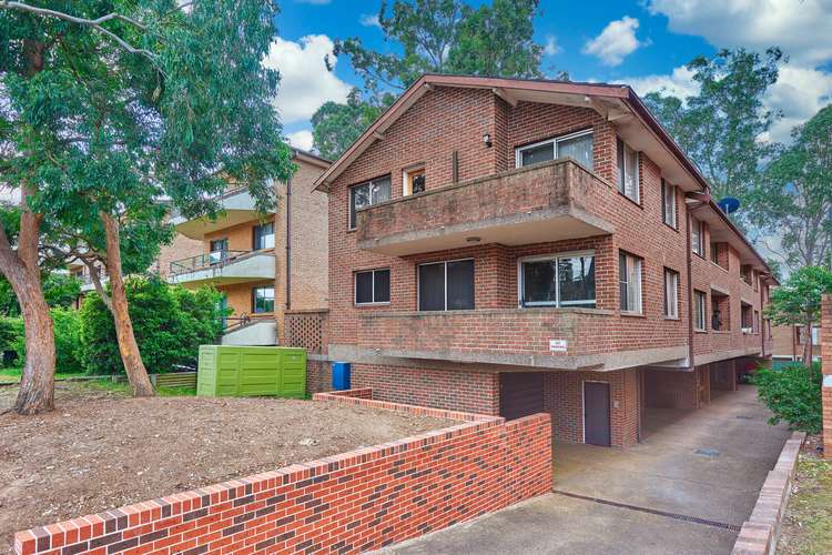Main view of Homely unit listing, 3/5 Railway Parade, Westmead NSW 2145