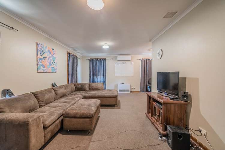 Second view of Homely house listing, 8 Meggs Court, California Gully VIC 3556