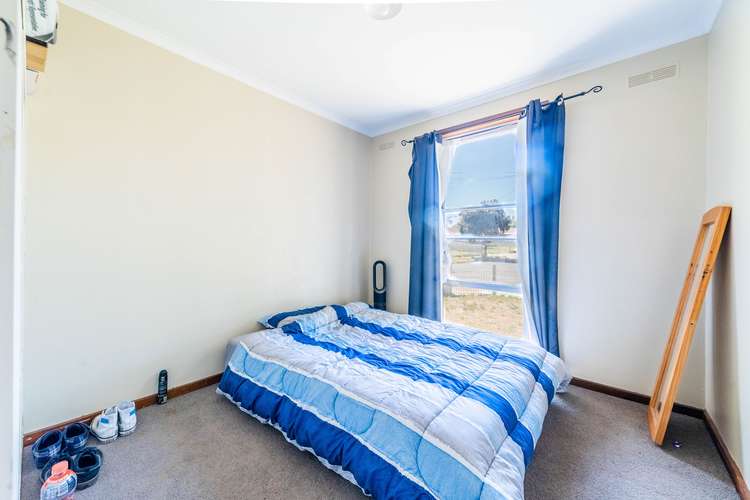 Fifth view of Homely house listing, 8 Meggs Court, California Gully VIC 3556