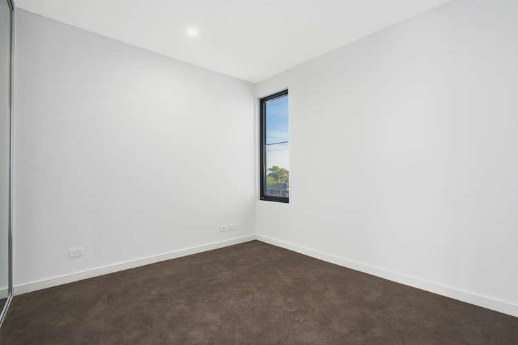 Third view of Homely apartment listing, 305/178-180 Koornang Road, Carnegie VIC 3163