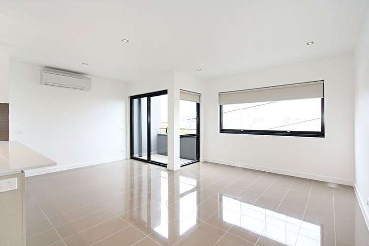 Second view of Homely apartment listing, 3/299-301 Huntingdale Road, Huntingdale VIC 3166