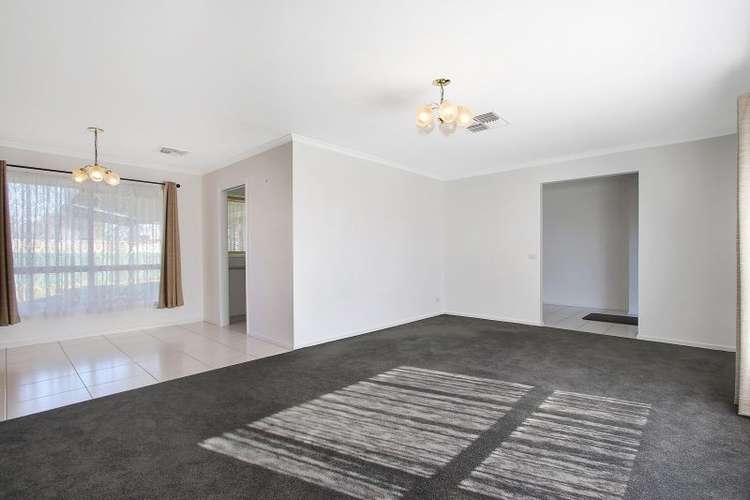 Third view of Homely house listing, 21 Condon Place, Lavington NSW 2641