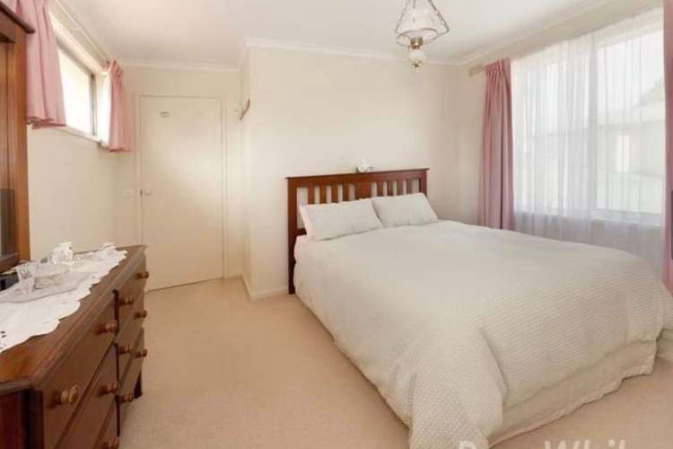 Fifth view of Homely house listing, 6 Burdon Court, Forest Hill VIC 3131