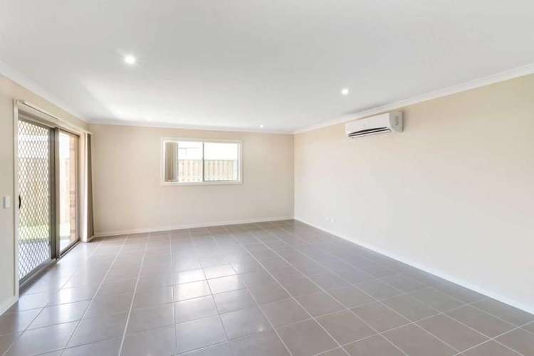 Second view of Homely house listing, 4 Penfolds Close, Pimpama QLD 4209