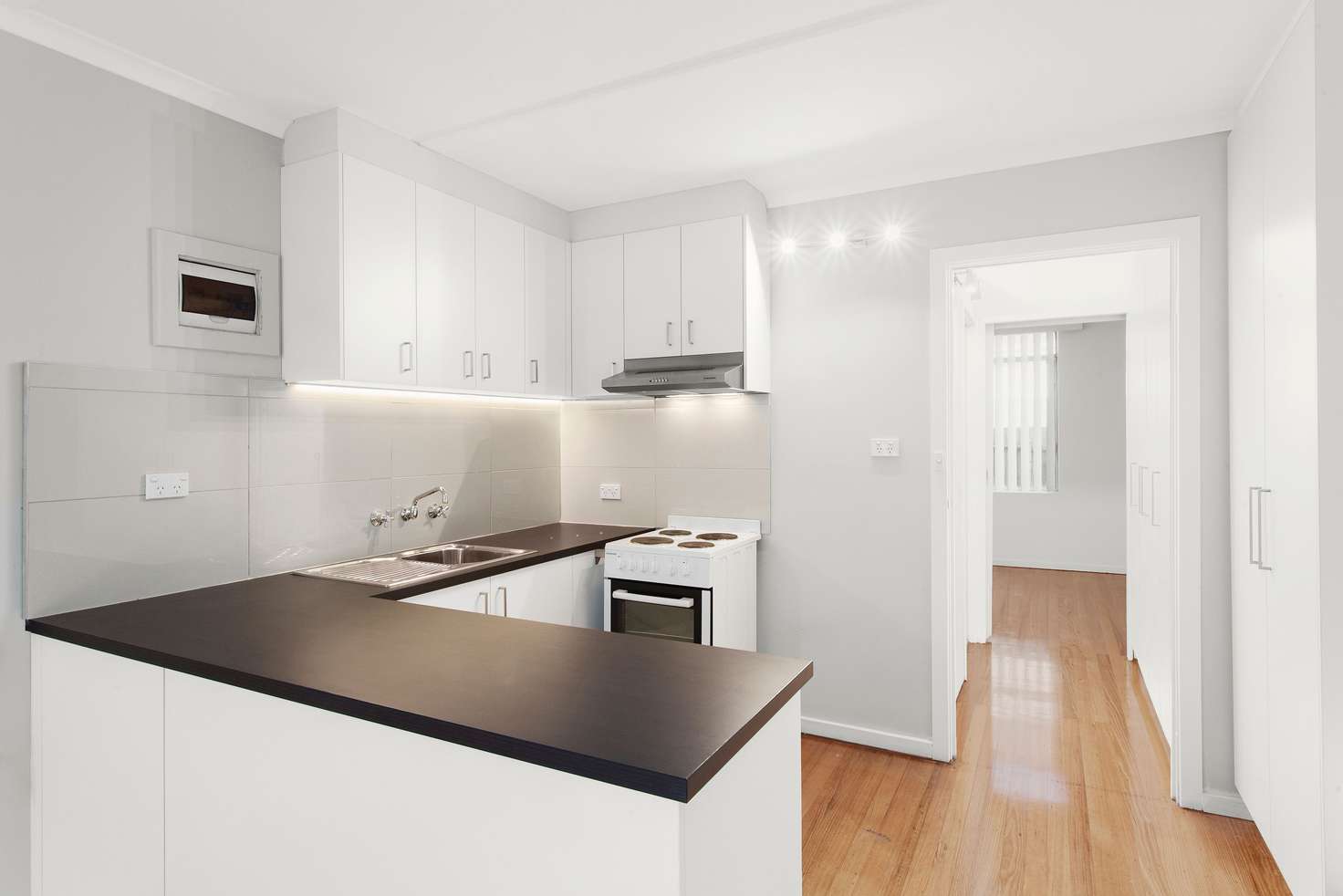 Main view of Homely unit listing, 2/9 Sydney Street, Murrumbeena VIC 3163