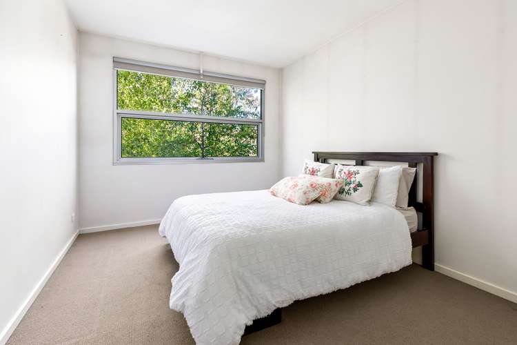 Third view of Homely apartment listing, 2/259 Canterbury Road, Forest Hill VIC 3131