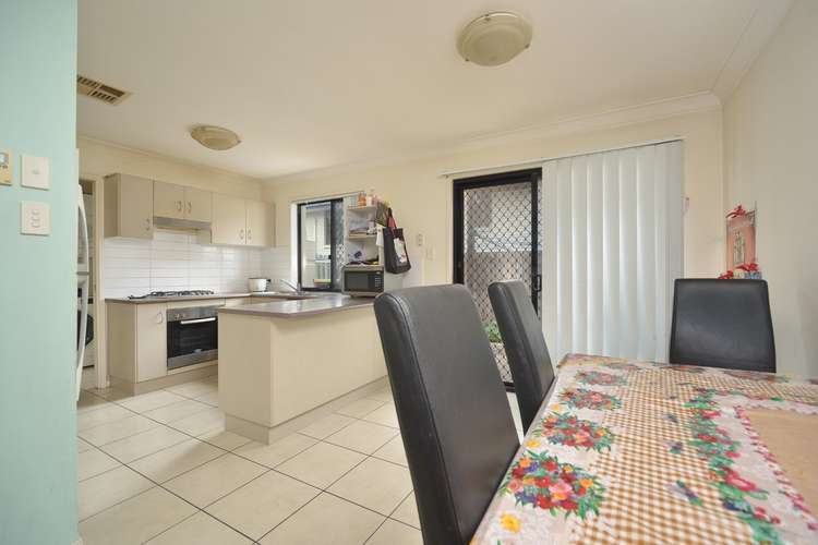 Fifth view of Homely unit listing, 2/21 Roberts Street, South Gladstone QLD 4680