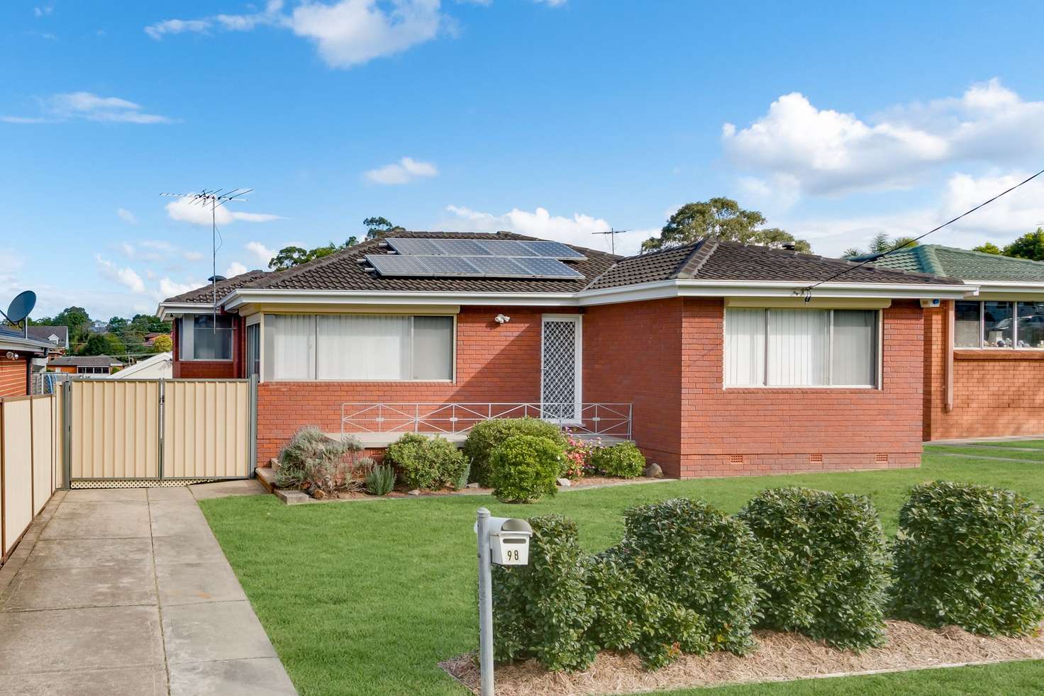 Main view of Homely house listing, 98 Macquarie Avenue, Campbelltown NSW 2560