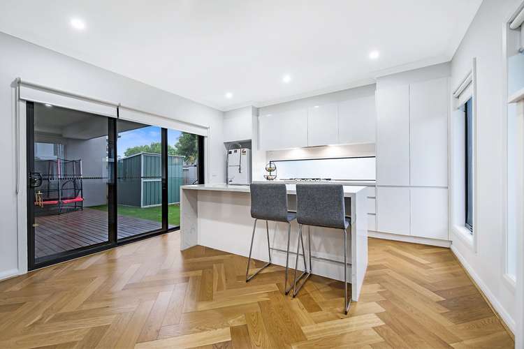 Fifth view of Homely house listing, 31 Kemp Avenue, Mount Waverley VIC 3149