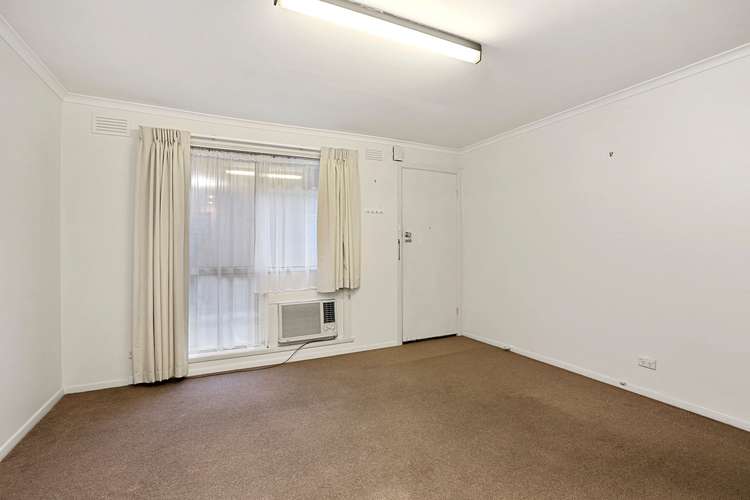 Second view of Homely unit listing, 2/10 Oliver Street, Manifold Heights VIC 3218