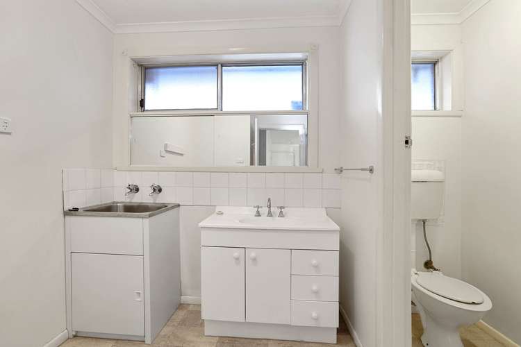 Fourth view of Homely unit listing, 2/10 Oliver Street, Manifold Heights VIC 3218