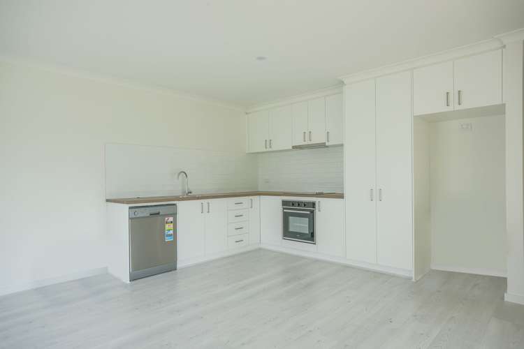 Third view of Homely unit listing, 1/102a Lylia Avenue, Mount Clear VIC 3350