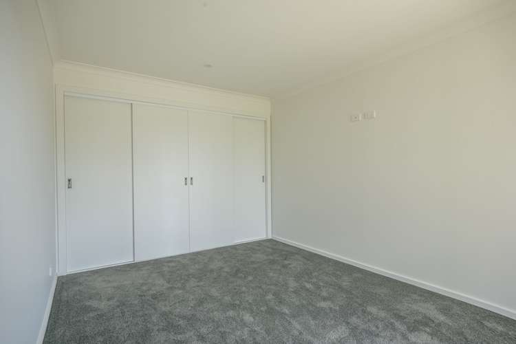Fifth view of Homely unit listing, 1/102a Lylia Avenue, Mount Clear VIC 3350