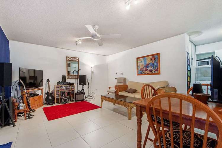 Fourth view of Homely unit listing, 3/18 Tarcoola Crescent, Chevron Island QLD 4217
