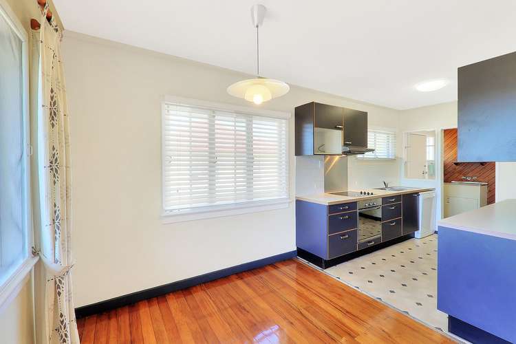Second view of Homely house listing, 11 Sunnydale Street, Upper Mount Gravatt QLD 4122
