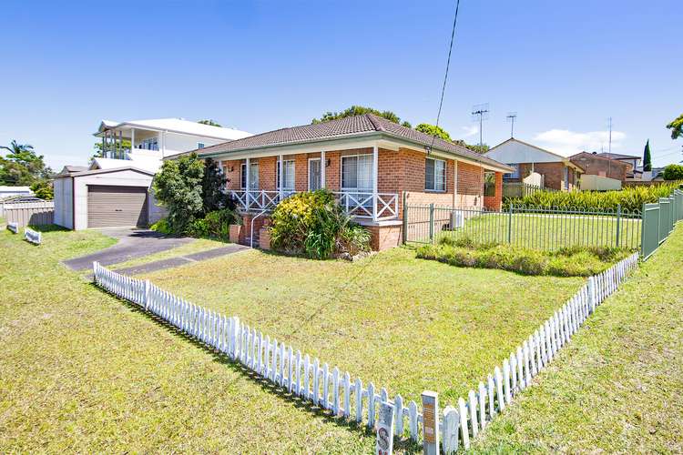 Main view of Homely house listing, 64 Laelana Avenue, Halekulani NSW 2262