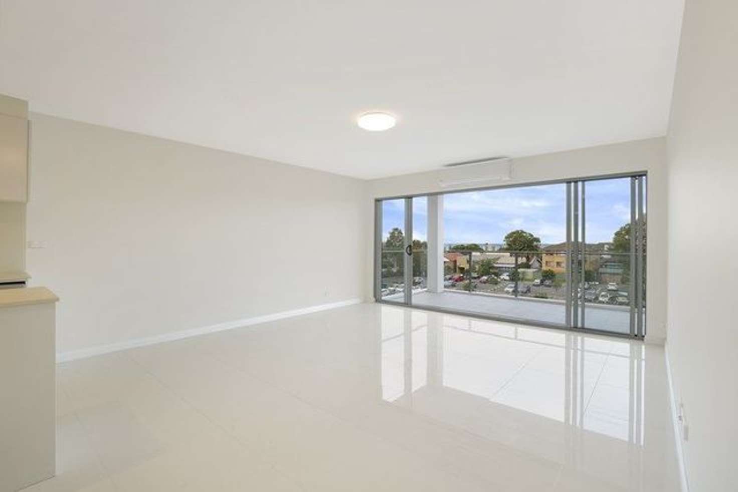 Main view of Homely unit listing, 10/10 Thomas Street, Wollongong NSW 2500