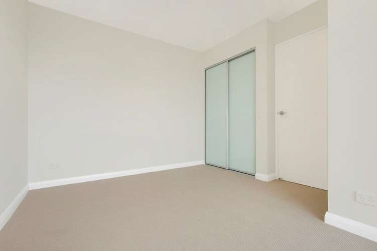 Fifth view of Homely unit listing, 10/10 Thomas Street, Wollongong NSW 2500