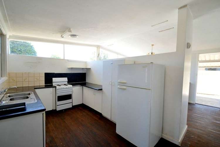 Fifth view of Homely house listing, 122 Verna Street, Gosnells WA 6110