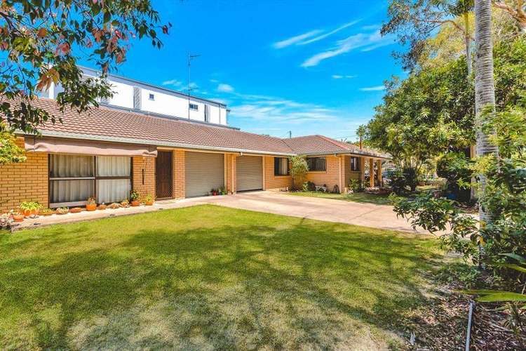 Main view of Homely semiDetached listing, 2/411 Bayview Street, Paradise Point QLD 4216