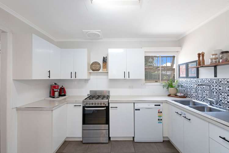 Sixth view of Homely house listing, 4 Hillgrove Street, Upper Mount Gravatt QLD 4122