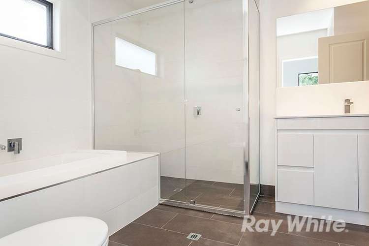 Fifth view of Homely unit listing, 2/322 Huntingdale Road, Mount Waverley VIC 3149