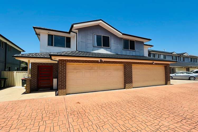 Main view of Homely townhouse listing, 19/7 ALTAIR Place, Hinchinbrook NSW 2168