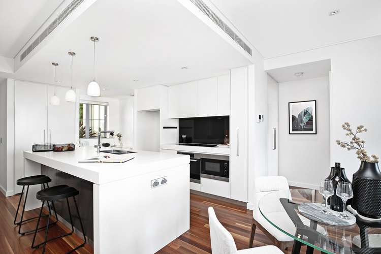 Third view of Homely apartment listing, 301/100 Glover Street, Mosman NSW 2088