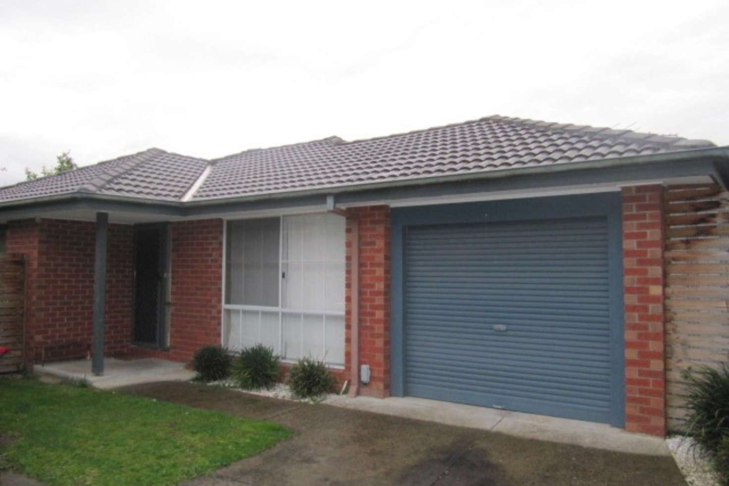 Main view of Homely unit listing, 2/27 Irving Street, Mount Waverley VIC 3149