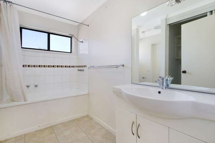 Fourth view of Homely unit listing, 4/635 Storey Street, Lavington NSW 2641