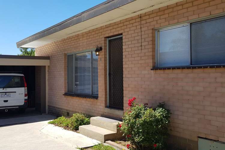 Main view of Homely unit listing, 2/4 CHAMBERLAIN Court, Traralgon VIC 3844
