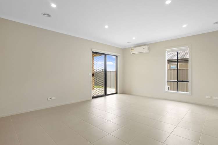 Fifth view of Homely house listing, 14 Avonbury Drive, Werribee VIC 3030